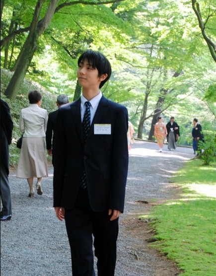 羽生结弦、浅田真央获日本奥委会体育奖