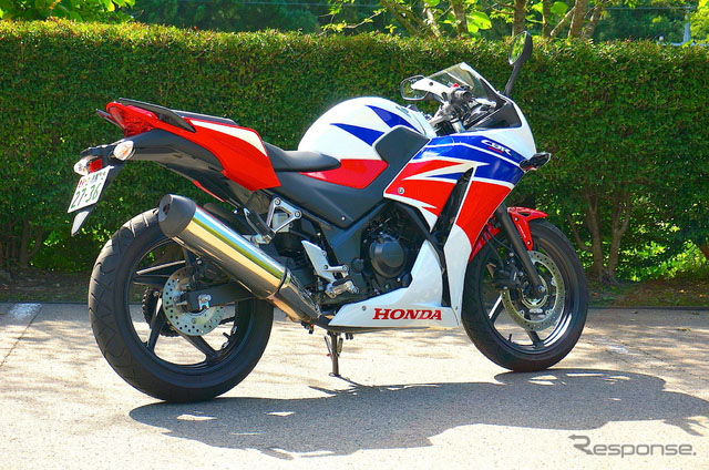 ���зs��}������CBR250R