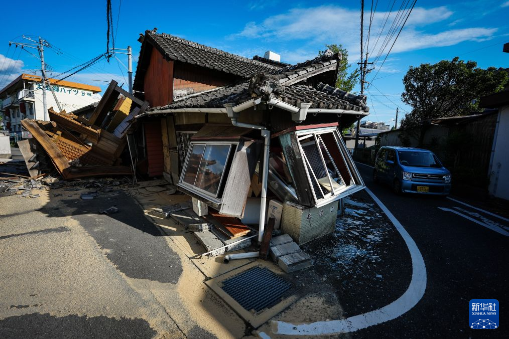 這是7月29日在日本熊本縣拍攝的一處損毀的房屋。新華社記者 賈浩成 攝
